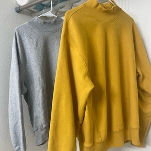 Champion turtleneck UO gold